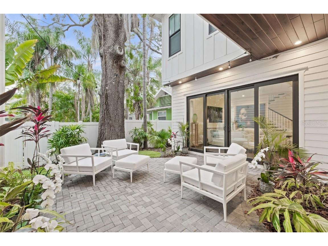 319 12th Avenue NE Saint Petersburg FL 33701 TB8442934 image56