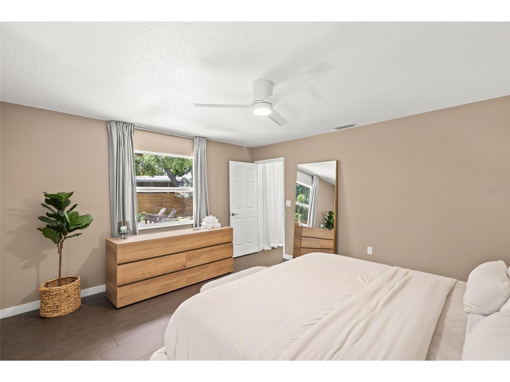 319 Bearded Oaks Circle Sarasota FL 34232 A4699157 image34