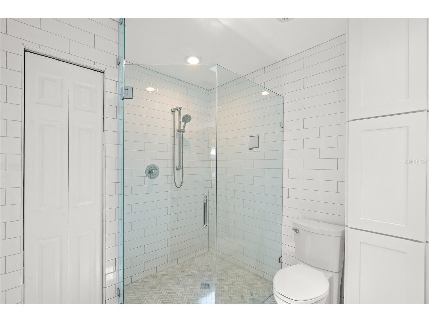 319 Bearded Oaks Circle Sarasota FL 34232 A4699157 image36