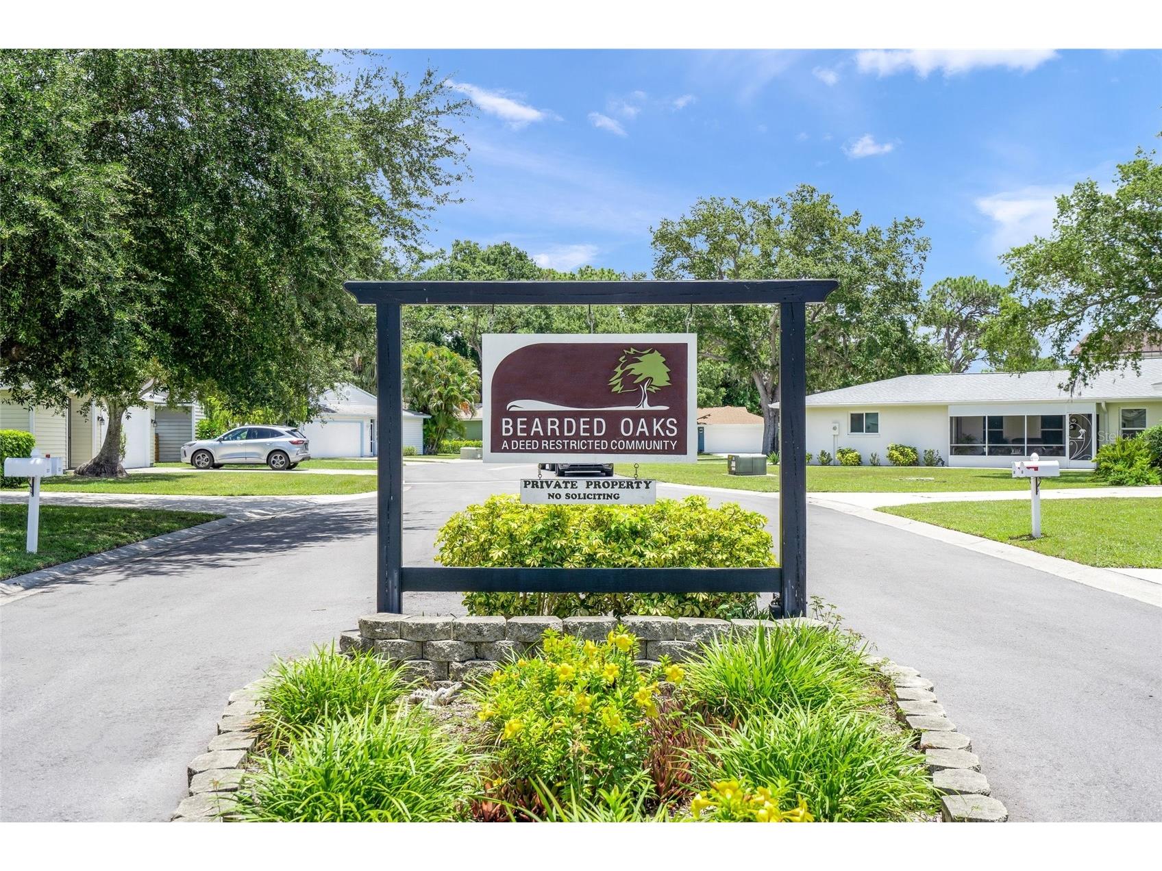 319 Bearded Oaks Circle Sarasota FL 34232 A4699157 image5
