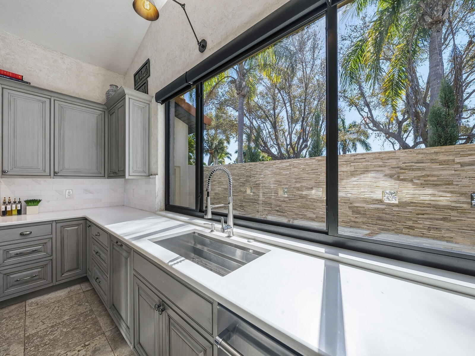 319 Bird Key Drive Sarasota FL 34236 A4684204 image19