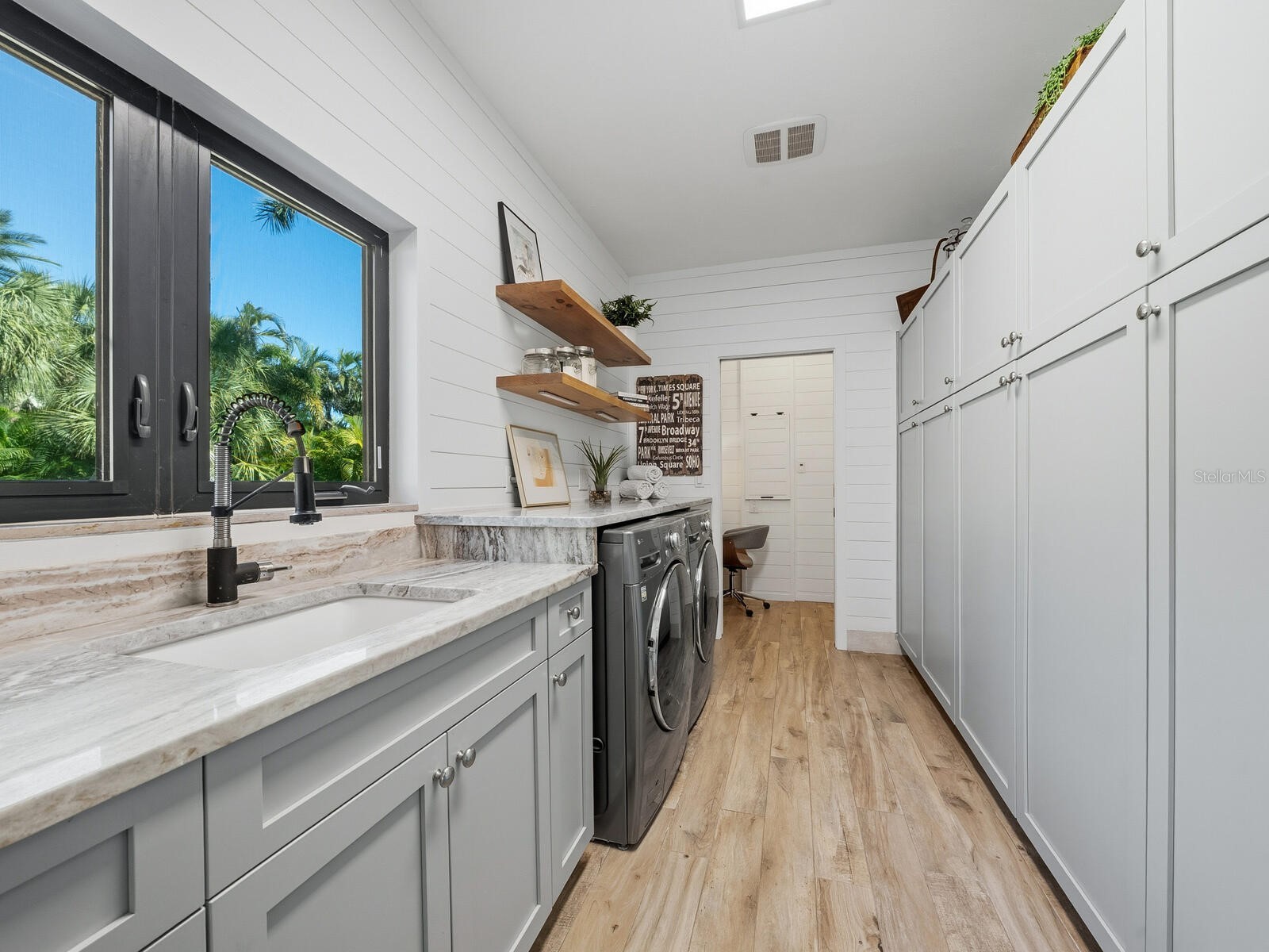 319 Bird Key Drive Sarasota FL 34236 A4684204 image37