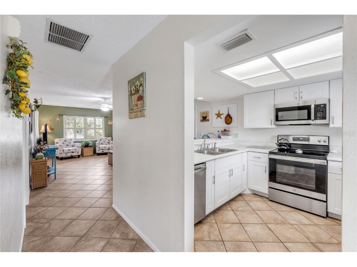 319 Columbus Avenue New Smyrna Beach FL 32169 NS1085701 image8