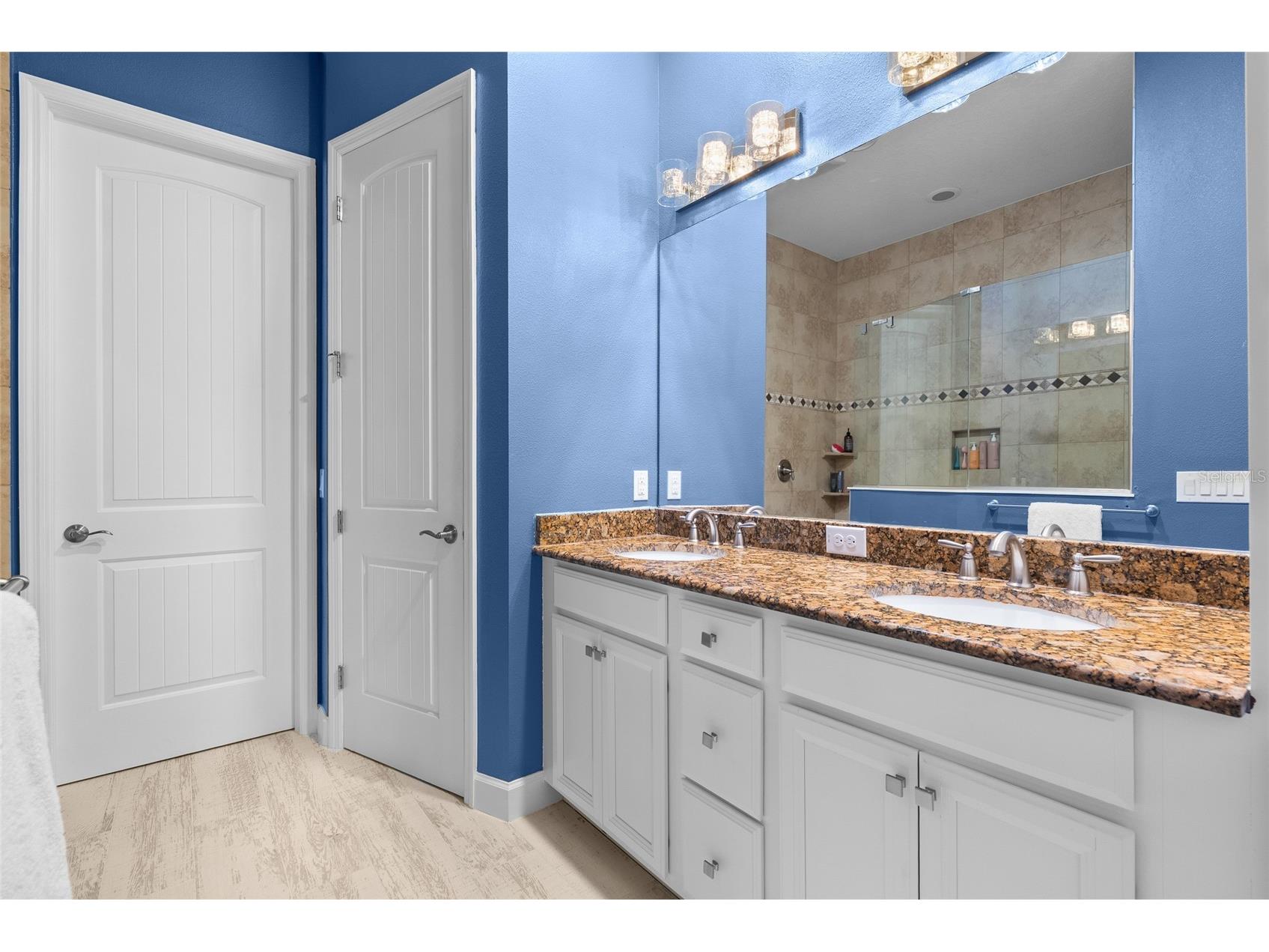 319 Compass Point Drive #201 Bradenton FL 34209 A4691763 image16