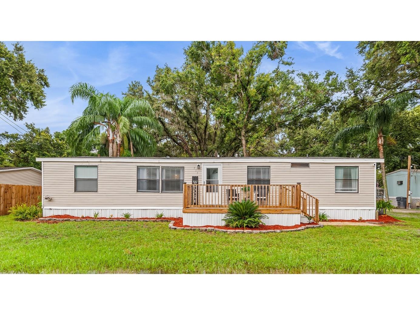 319 Donald Lane Winter Haven FL 33880 P4926279 image1