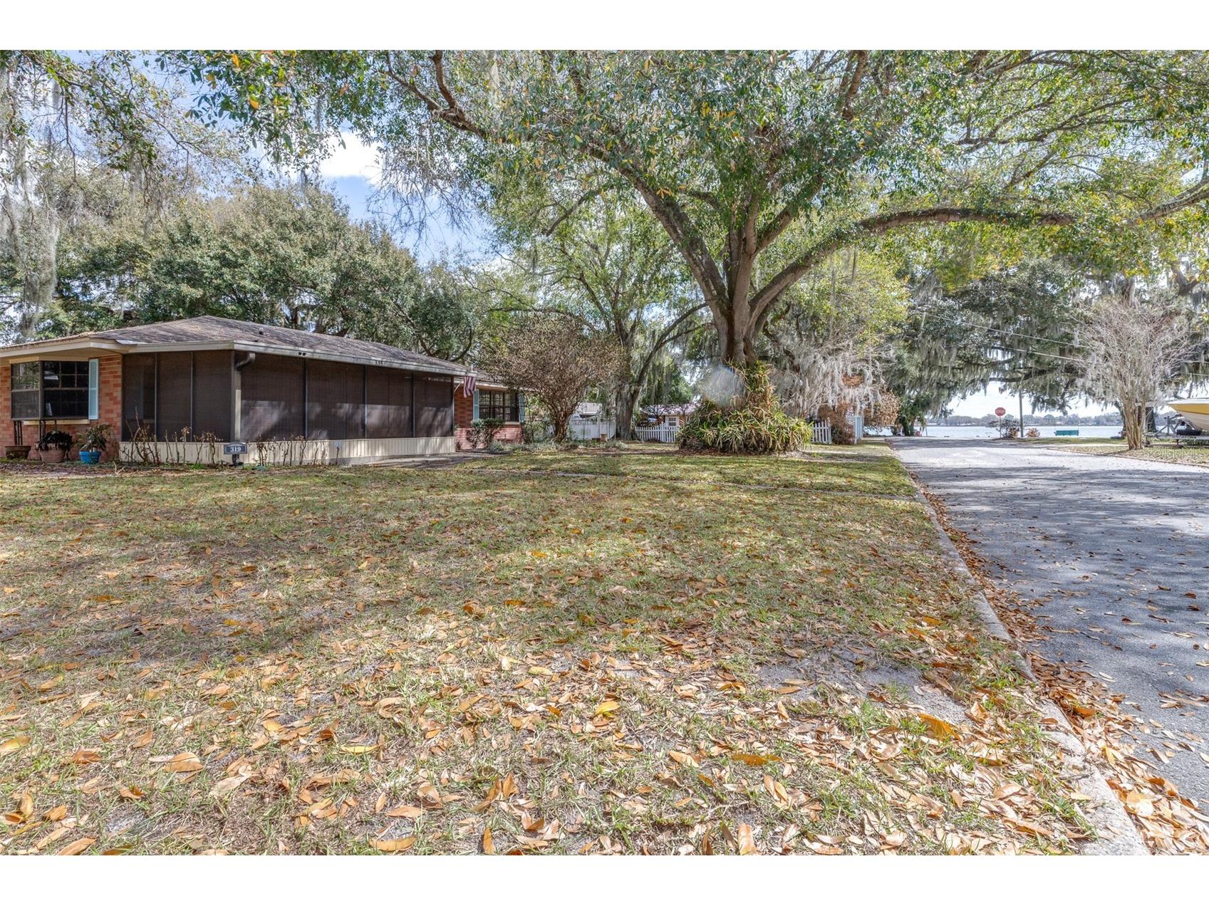 319 Granada Road Auburndale FL 33823 P4937924 image2