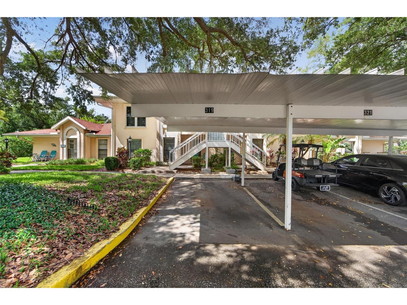 319 Knottwood Court #2 Sun City Center FL 33573 TB8511502 image2