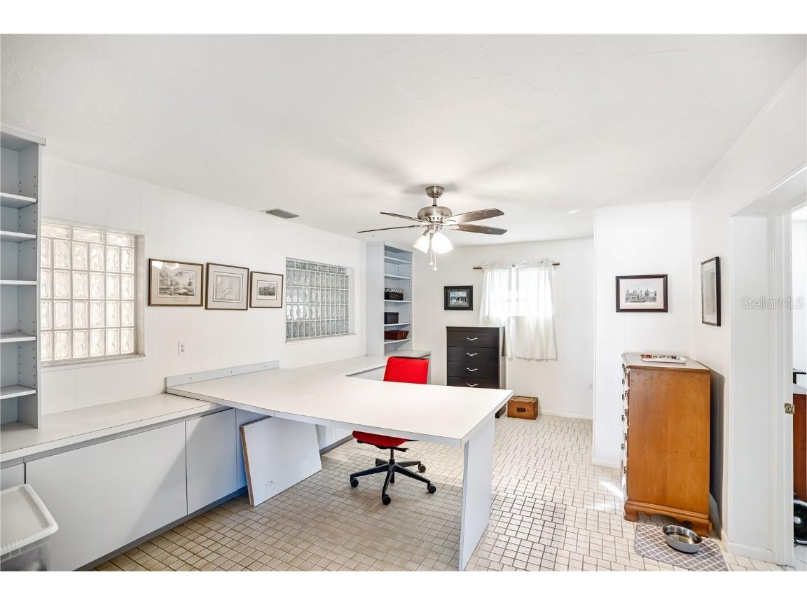 319 Mendez Drive Sarasota FL 34243 A4674239 image18