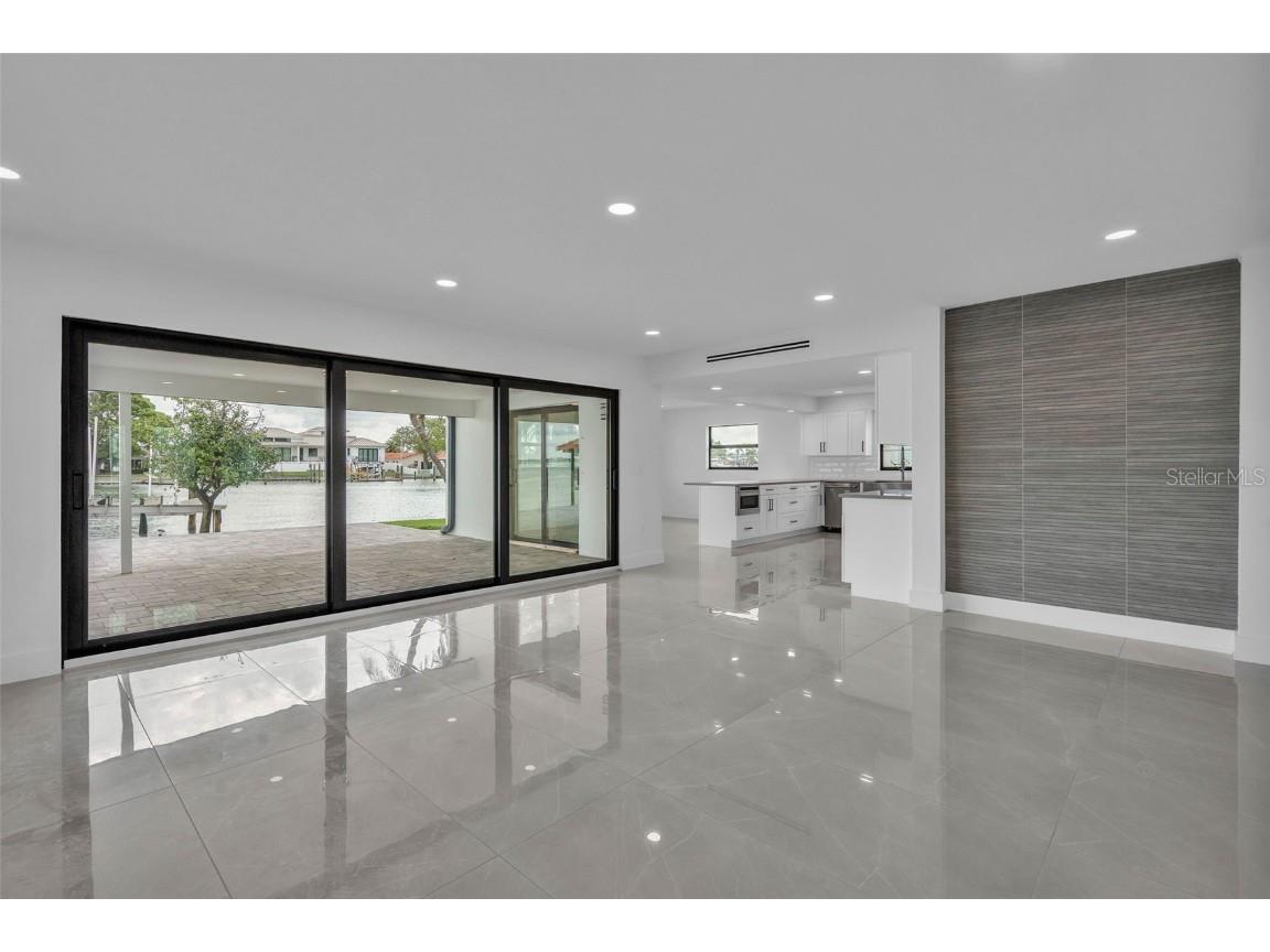 319 Midway Island Clearwater Beach FL 33767 - MANDALAY CHANNEL TB8393029 image13