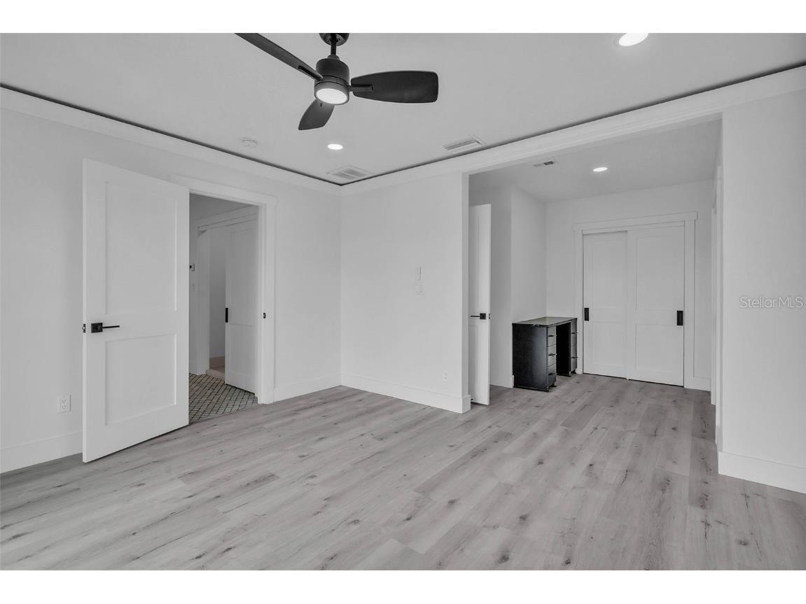 319 Midway Island Clearwater Beach FL 33767 - MANDALAY CHANNEL TB8393029 image16