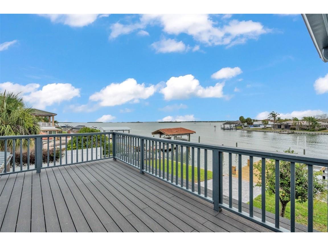 319 Midway Island Clearwater Beach FL 33767 - MANDALAY CHANNEL TB8393029 image2