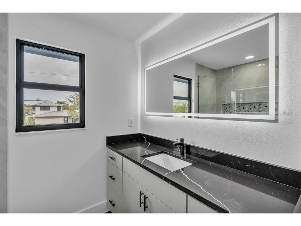 319 Midway Island Clearwater Beach FL 33767 - MANDALAY CHANNEL TB8393029 image23