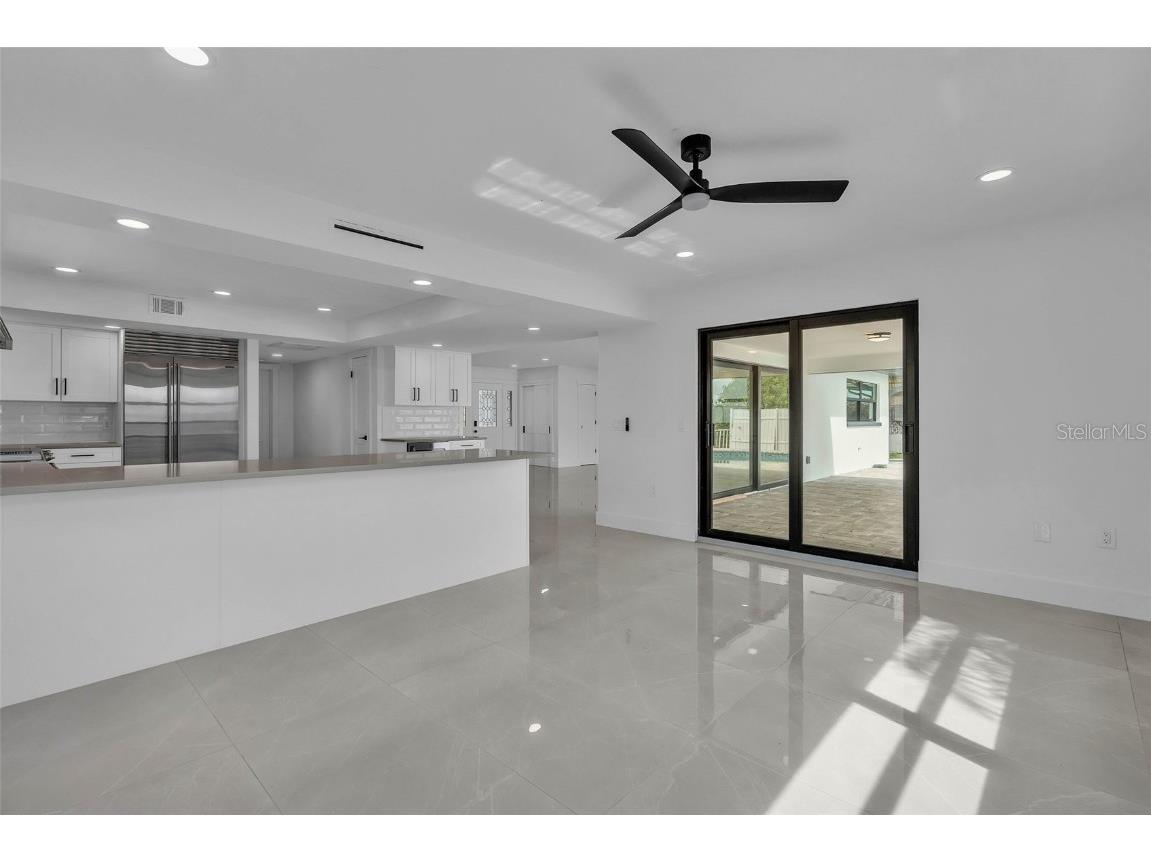 319 Midway Island Clearwater Beach FL 33767 - MANDALAY CHANNEL TB8393029 image25