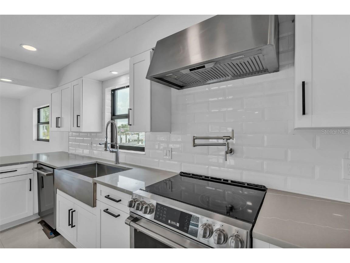 319 Midway Island Clearwater Beach FL 33767 - MANDALAY CHANNEL TB8393029 image30