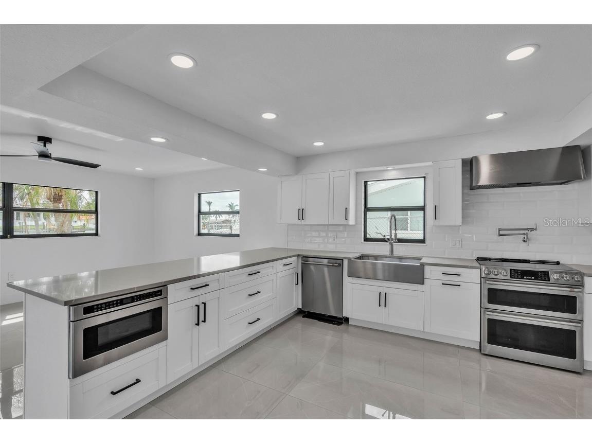 319 Midway Island Clearwater Beach FL 33767 - MANDALAY CHANNEL TB8393029 image32