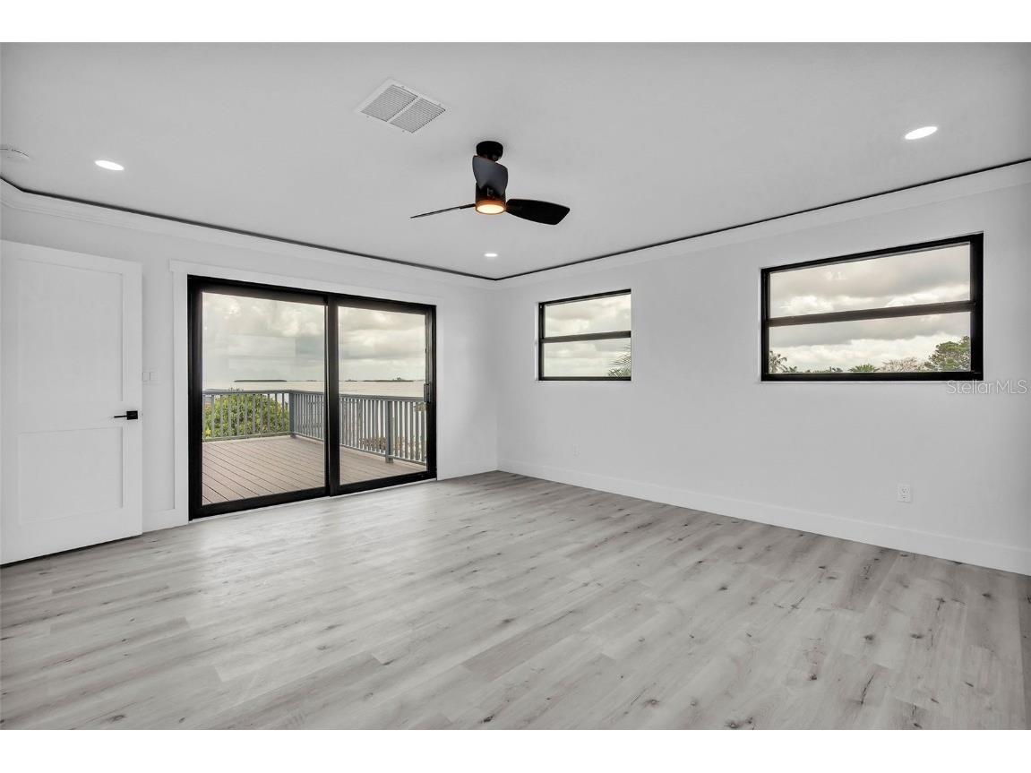 319 Midway Island Clearwater Beach FL 33767 - MANDALAY CHANNEL TB8393029 image38