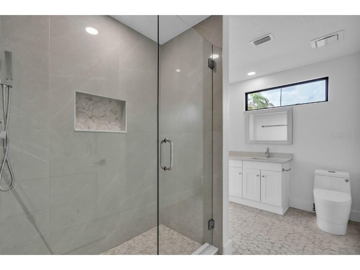 319 Midway Island Clearwater Beach FL 33767 - MANDALAY CHANNEL TB8393029 image45