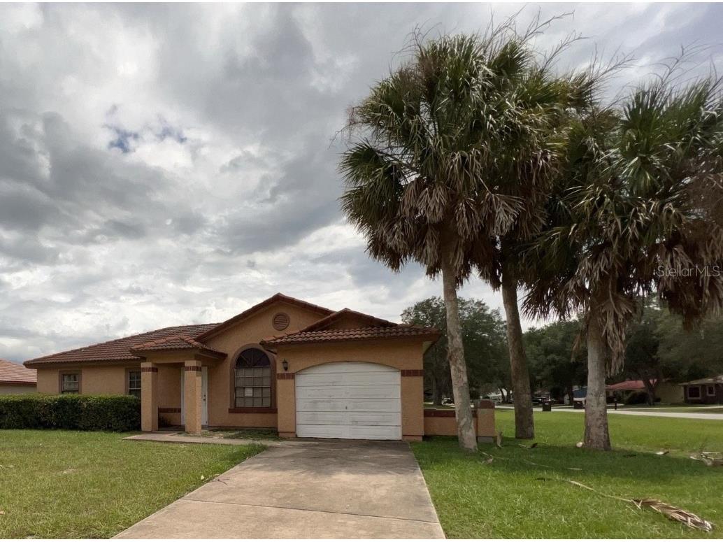 319 Oak Track Drive Ocala FL 34472 OM667245 image1