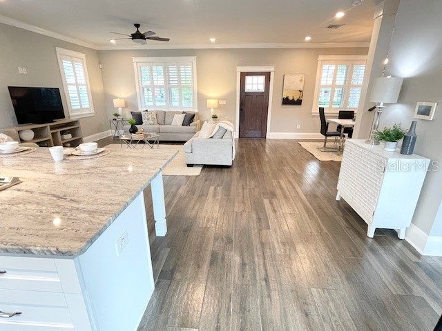 319 W Giddens Avenue Tampa FL 33603 TB8446919 image16