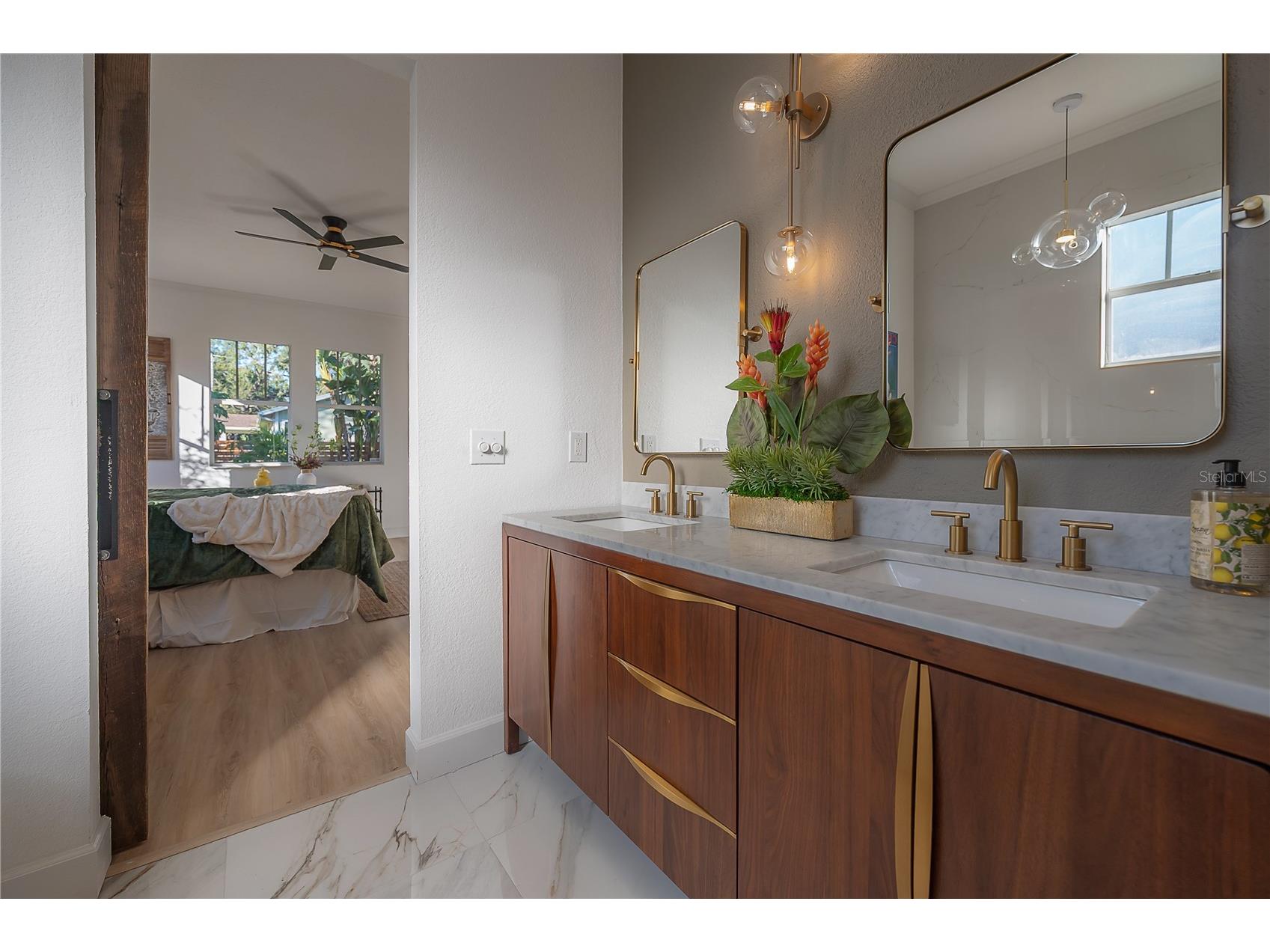 319 W South Avenue Tampa FL 33603 TB8465863 image42