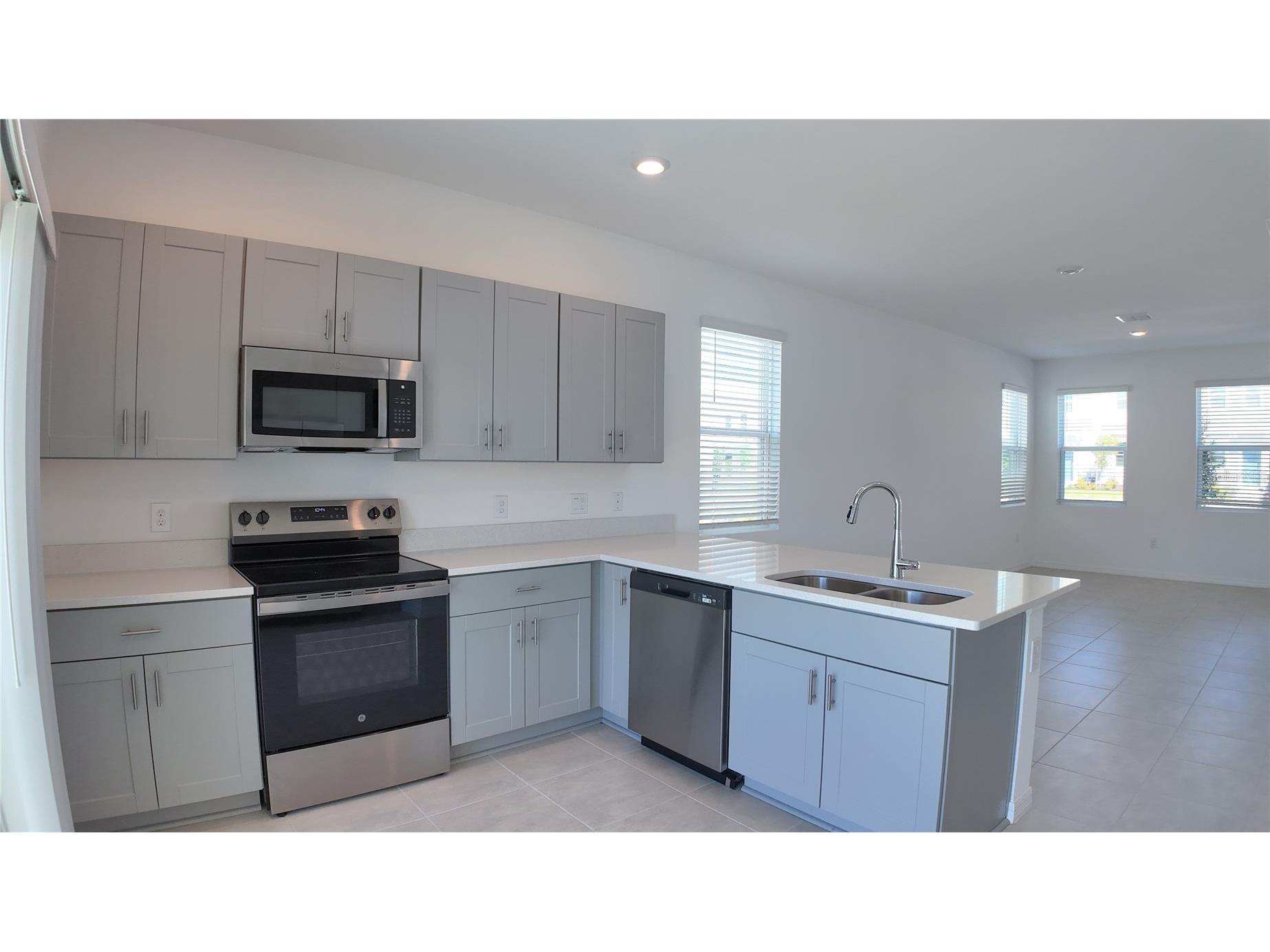 3191 Skyline Loop Kissimmee FL 34758 S5144824 image4