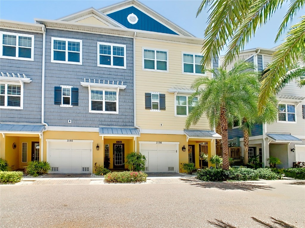 3192 Moorings Drive S Saint Petersburg FL 33712 - FRENCHMAN'S CREEK U8209932 image1