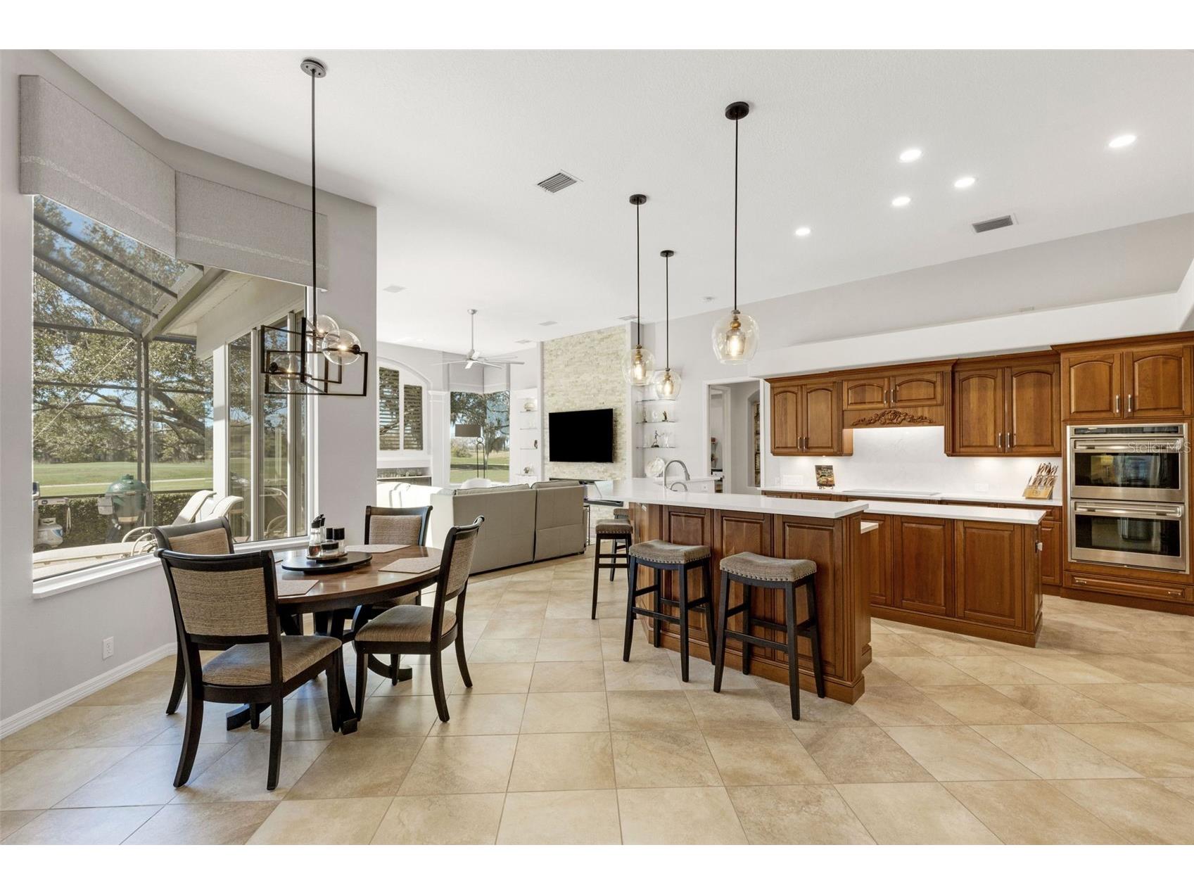 3194 Charles Macdonald Drive Sarasota FL 34240 A4679540 image16