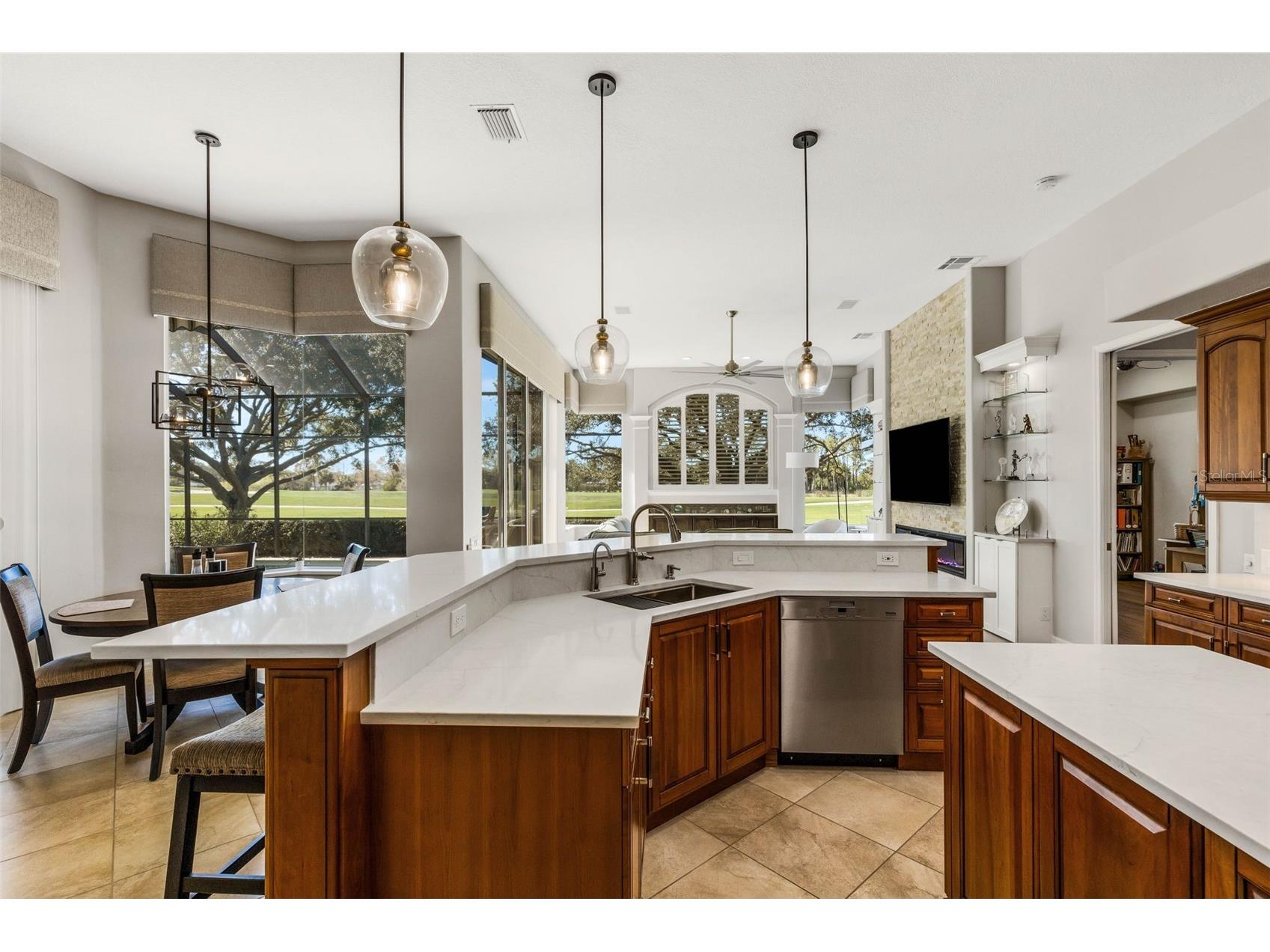 3194 Charles Macdonald Drive Sarasota FL 34240 A4679540 image24