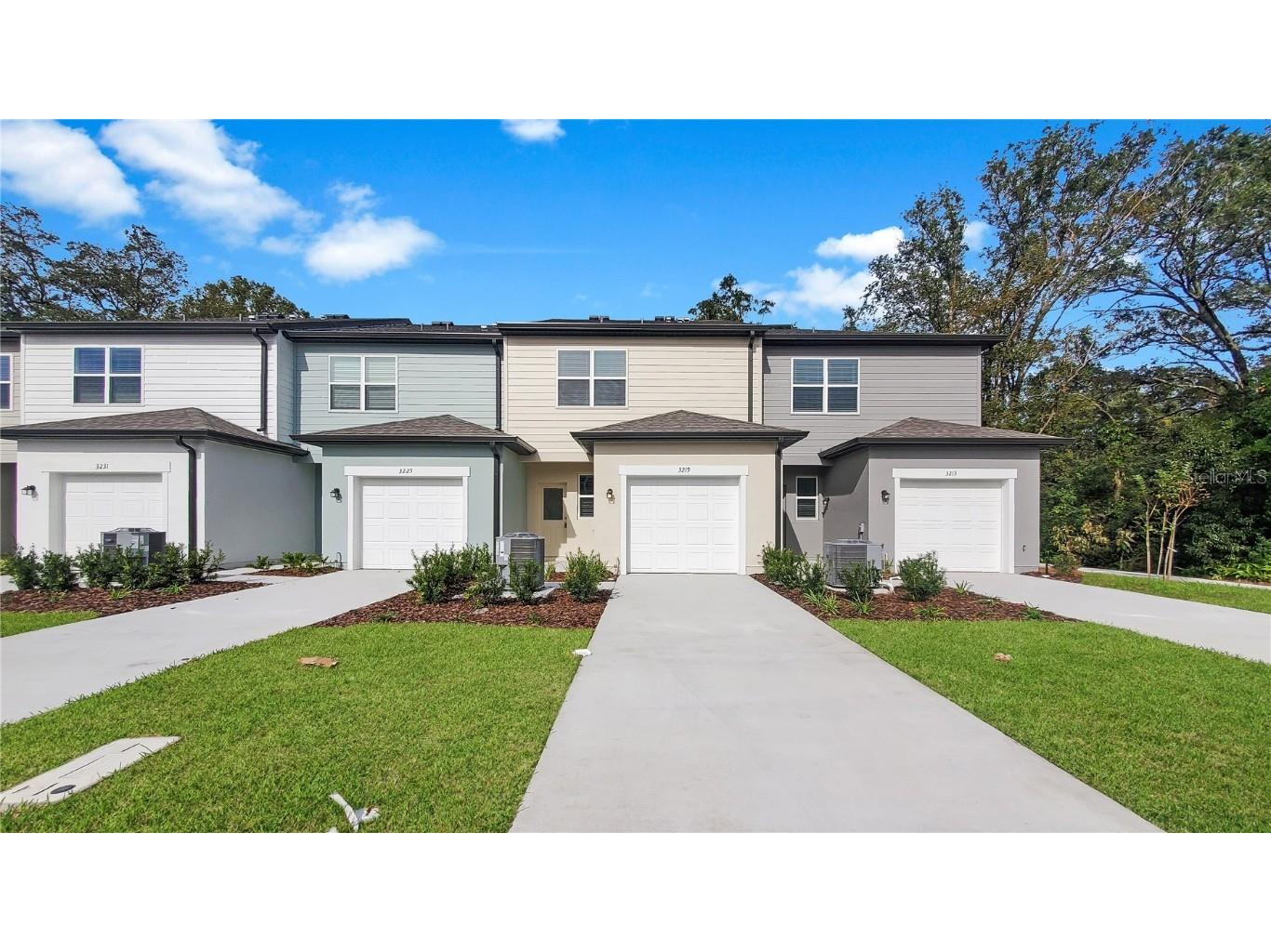 3195 Merton Alley Orlando FL 32808 O6086803 image1