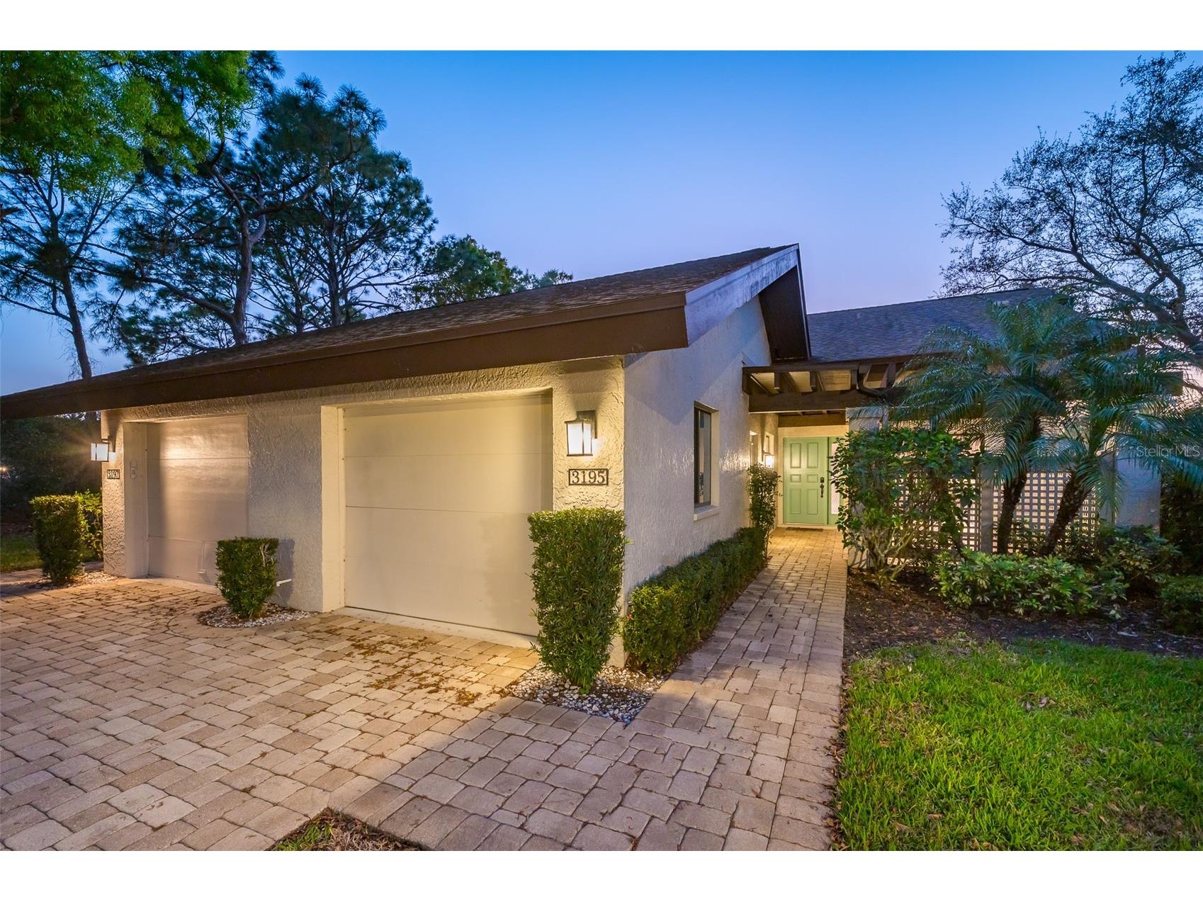 3195 Windrush Bourne #36 Sarasota FL 34235 A4686475 image1