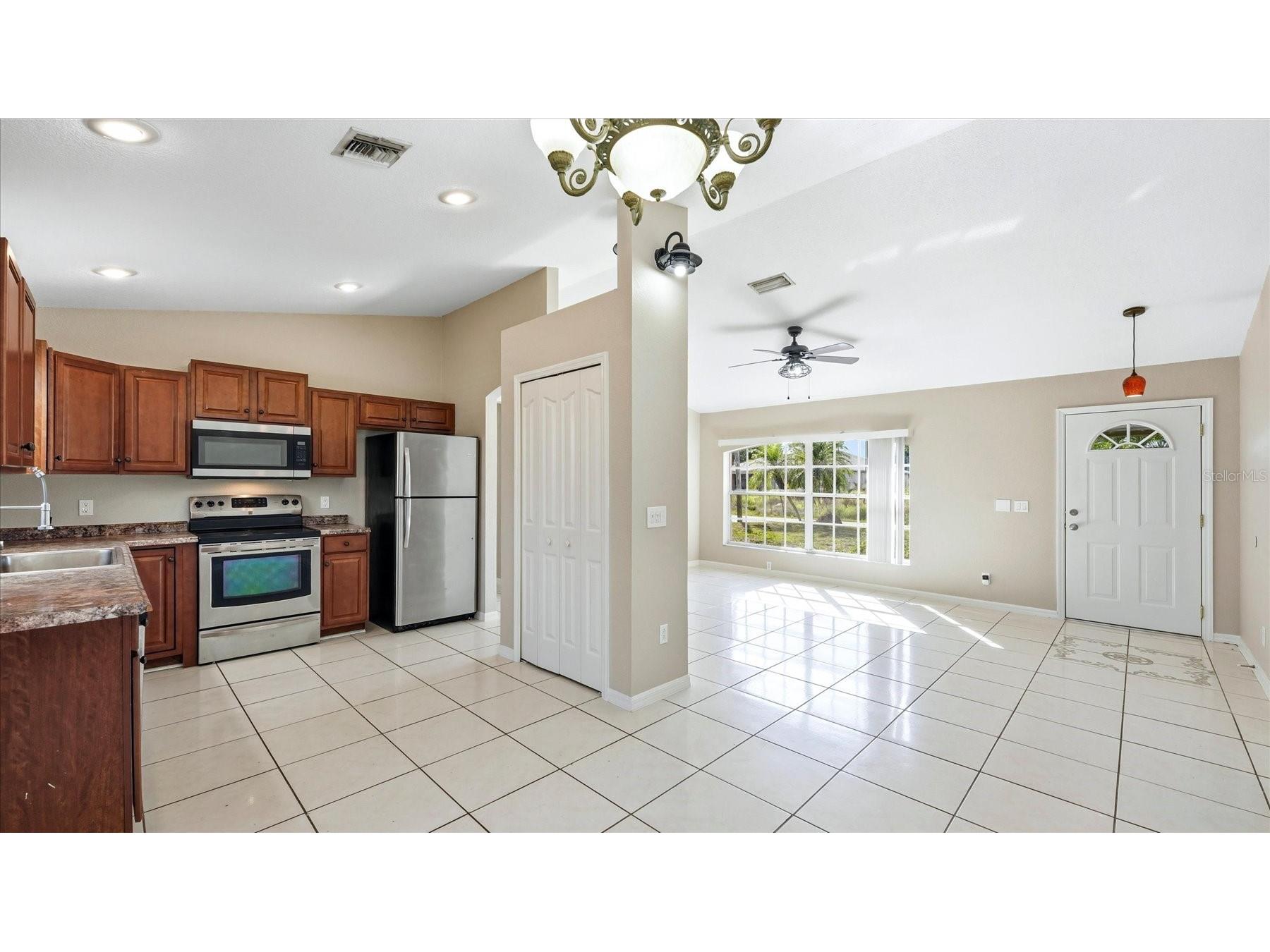 3196 Circleville Street North Port FL 34286 A4693560 image10