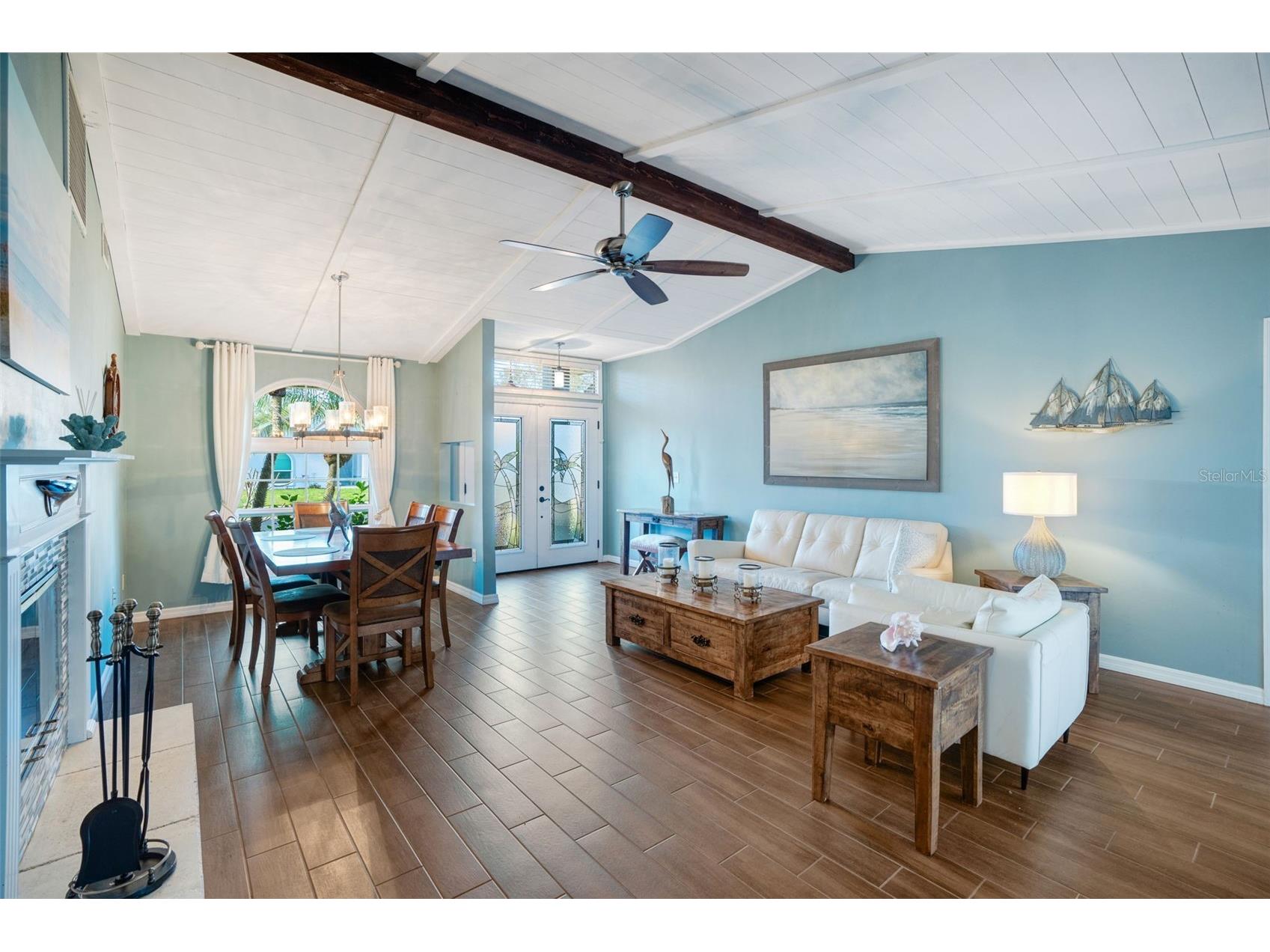 3196 Crystal Lakes Court Sarasota FL 34235 A4684067 image8