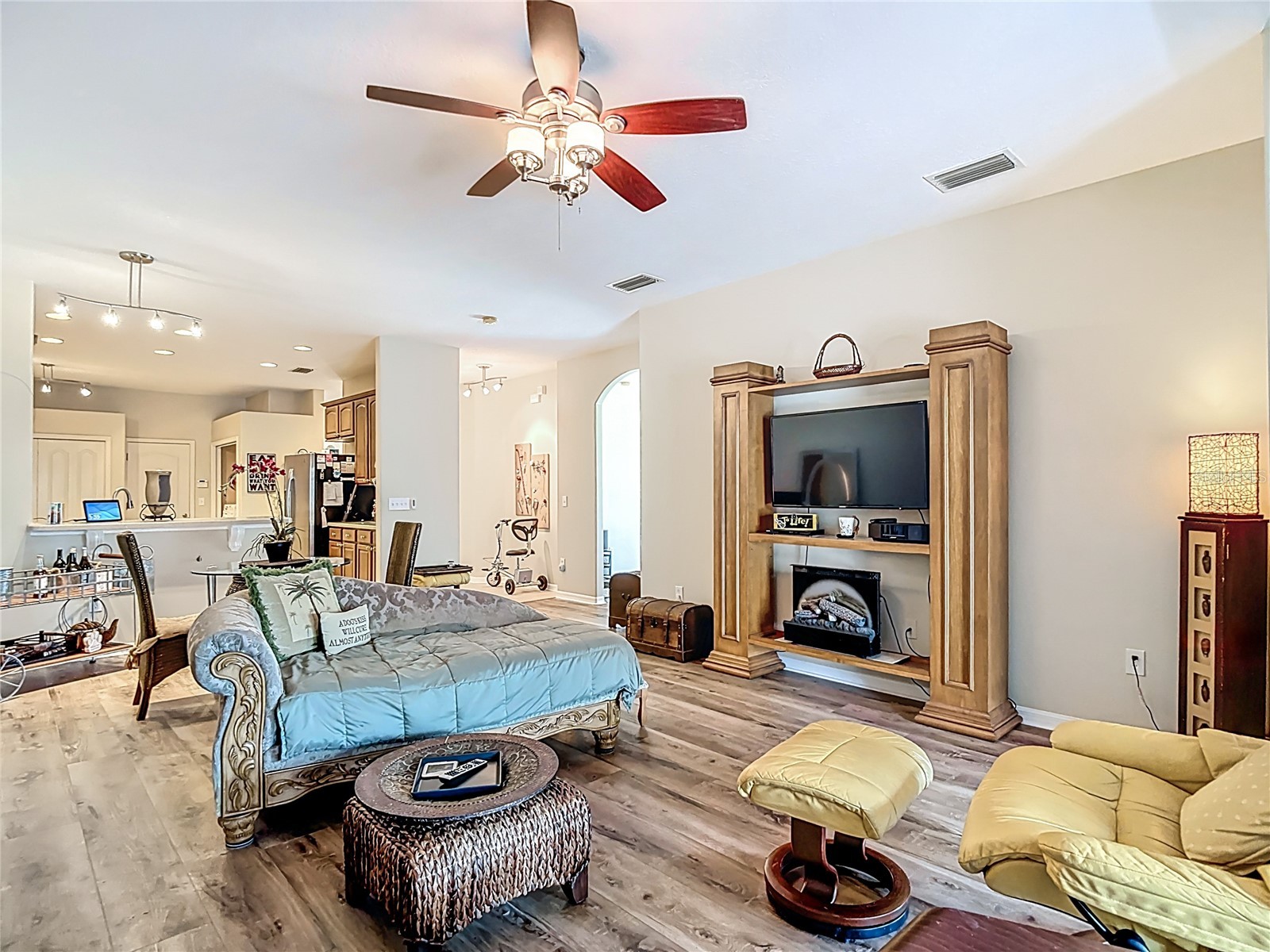 31965 Stillmeadow Drive Wesley Chapel FL 33543 TB8486055 image23