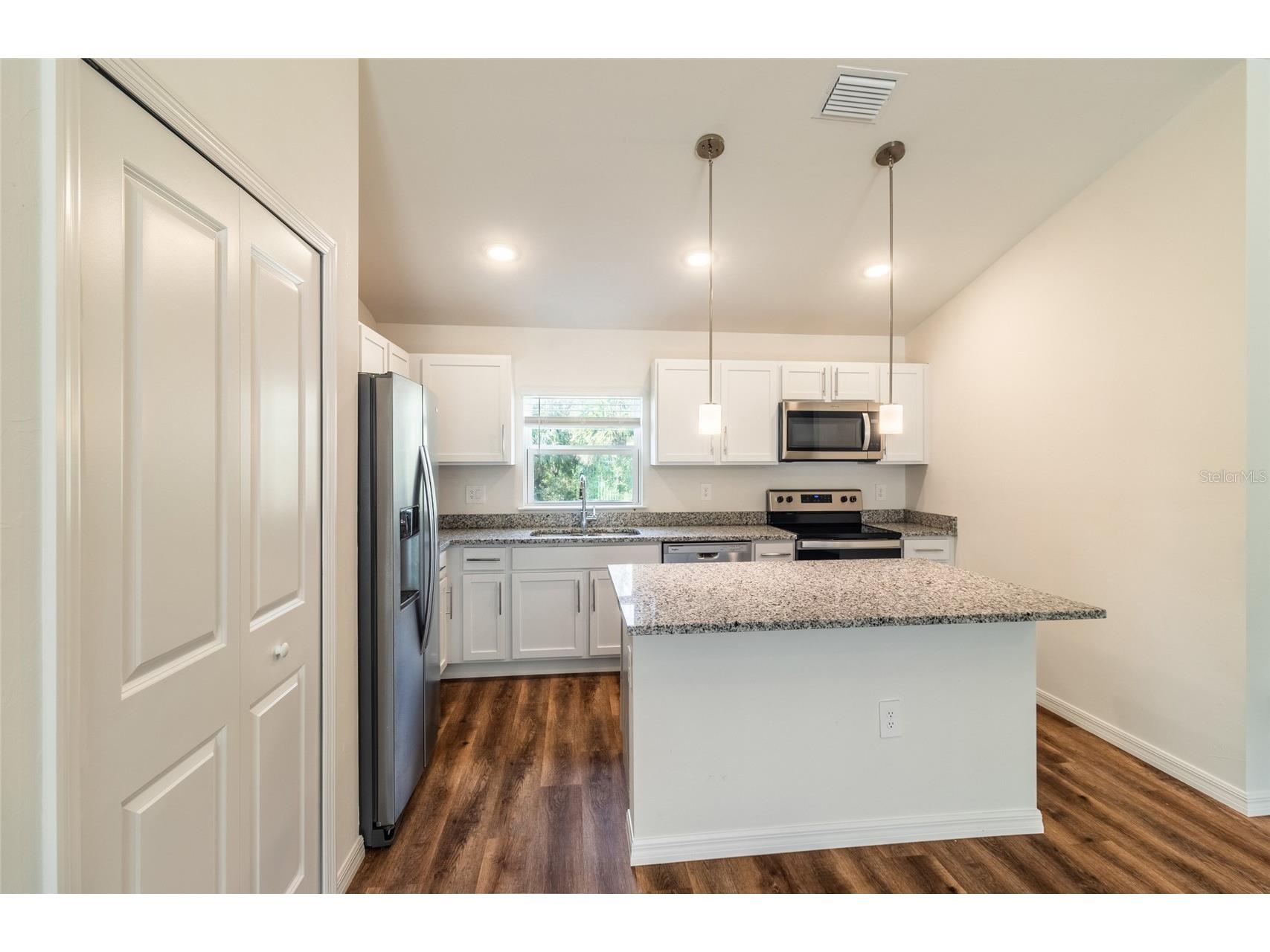 3197 N Chamberlain Boulevard North Port FL 34286 A4641123 image10