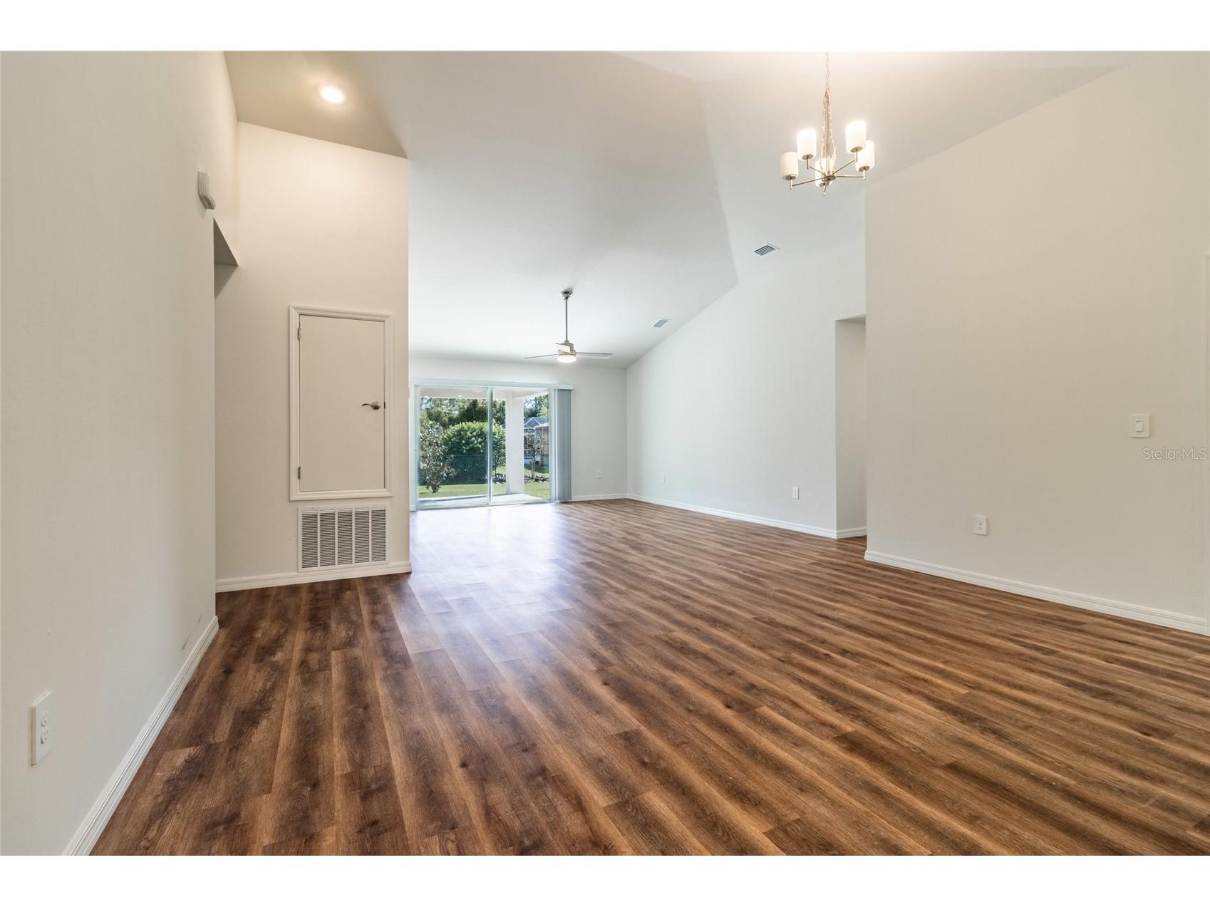 3197 N Chamberlain Boulevard North Port FL 34286 A4641123 image6