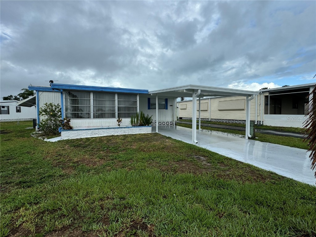 32 Anne Bonny Circle S Nokomis FL 34275 - SHAKETT CREEK N6132186 image1