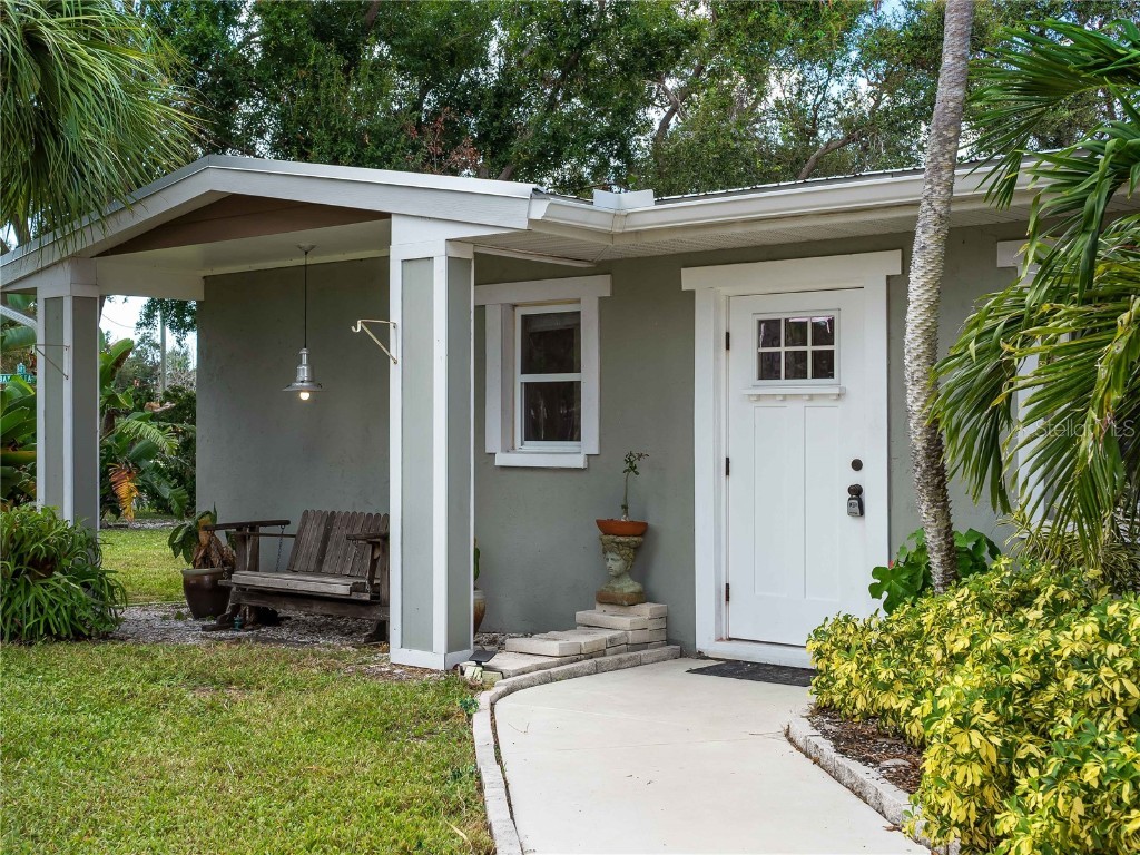 32 Bay Avenue Osprey FL 34229 N6140978 image3