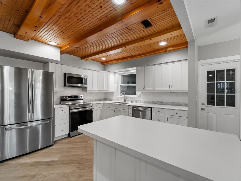 32 Bay Avenue Osprey FL 34229 N6140978 image7