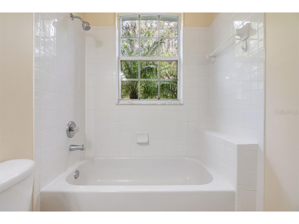 32 Camelot Ridge Drive, Brandon, FL, 33511 MLS T3509153 Edina Realty