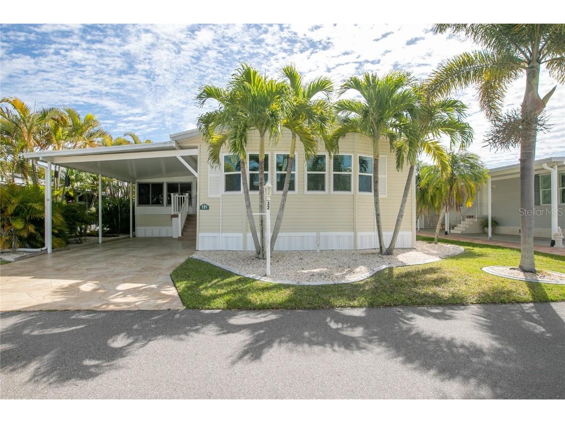 32 Emden Circle Punta Gorda FL 33950 C7457129 image1