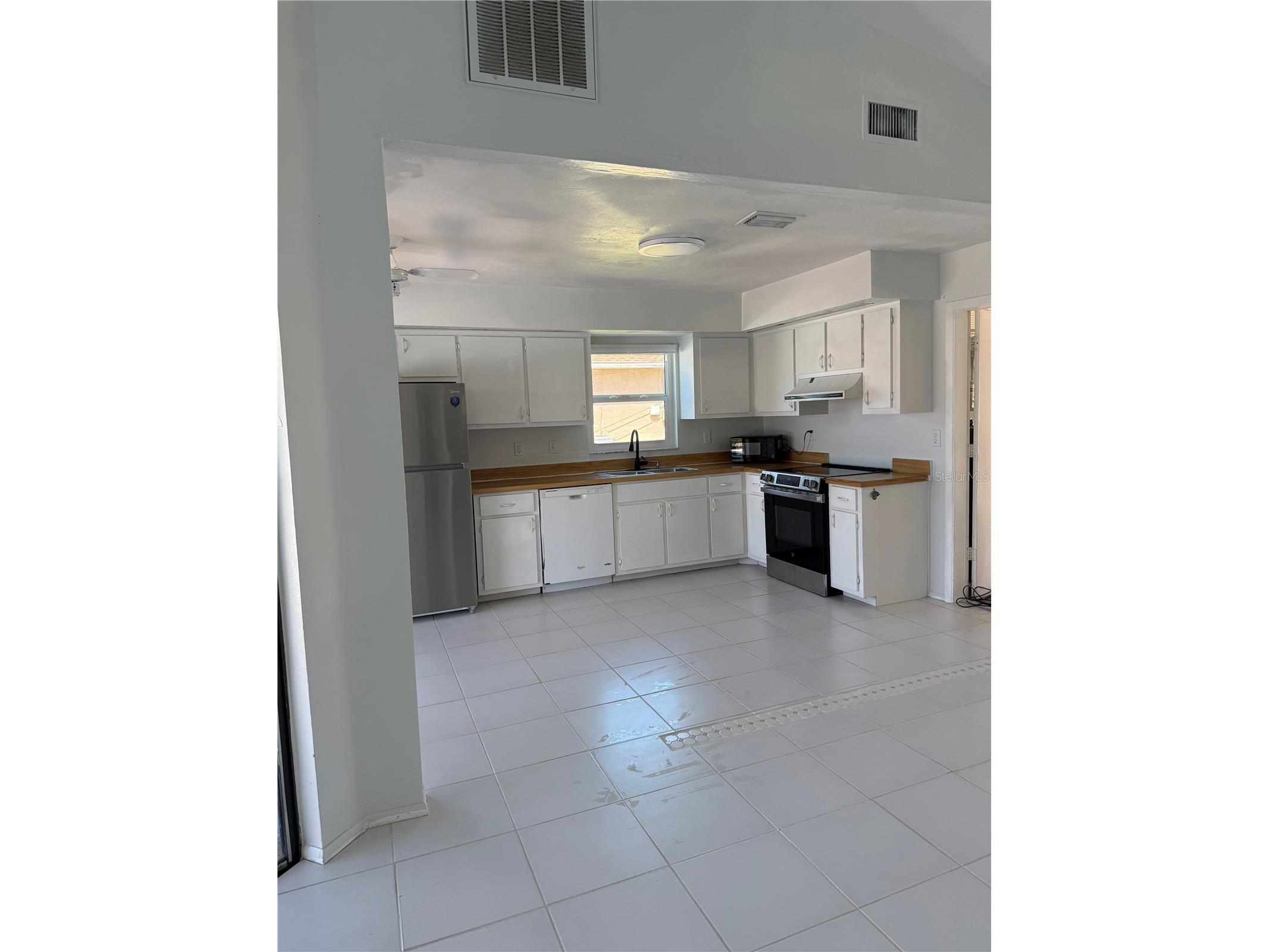 32 NE 13th Place Cape Coral FL 33909 TB8469141 image4