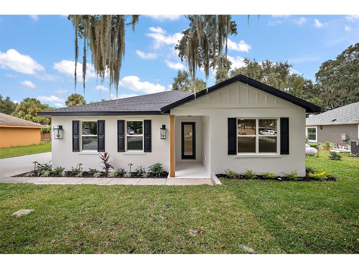 32 Orange Blossom Trail Yalaha FL 34797 G5076185 image1