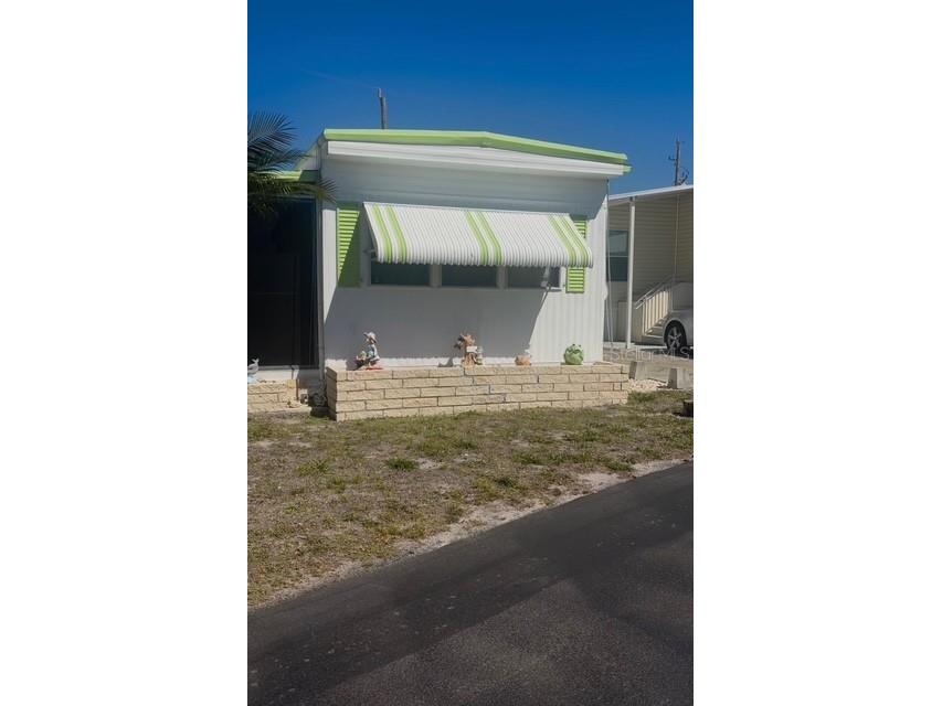 32 Siesta Circle W Osprey FL 34229 A4690063 image1