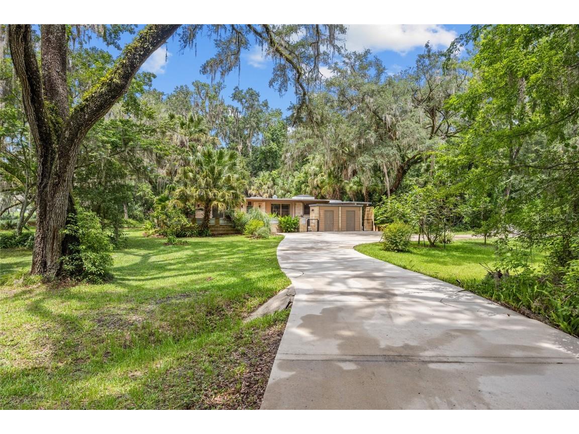 32 SW 43rd Terrace Gainesville FL 32607 - Clear Lake GC532254 image1