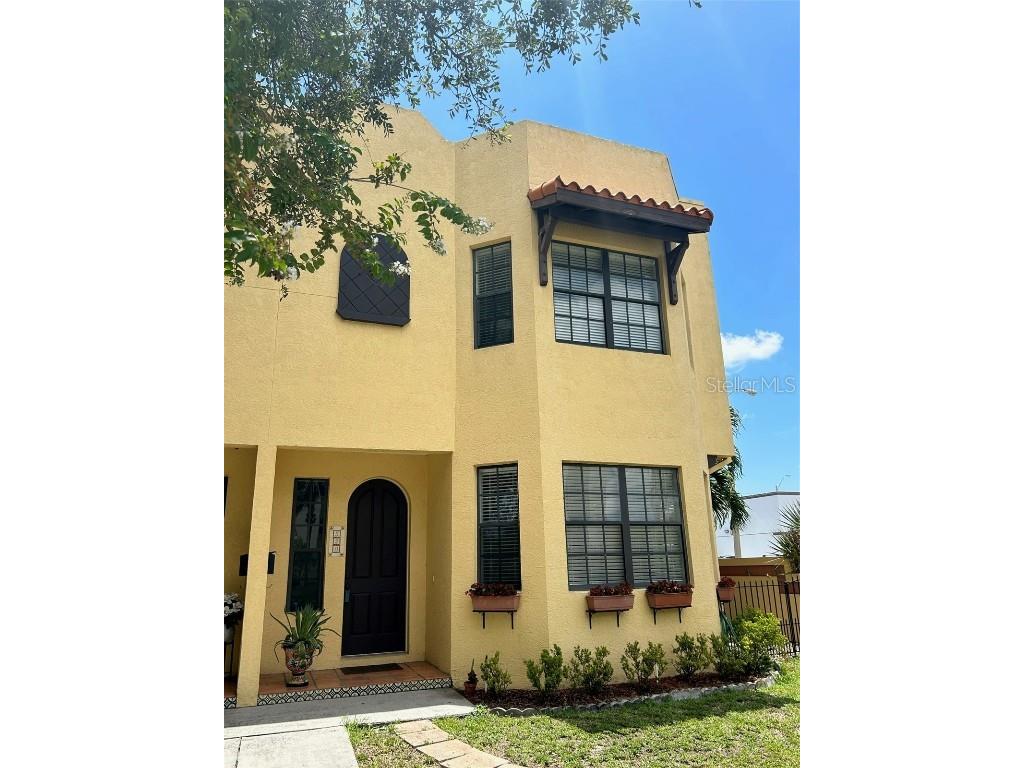 320 34th Avenue N Saint Petersburg FL 33704 U8180505 image1