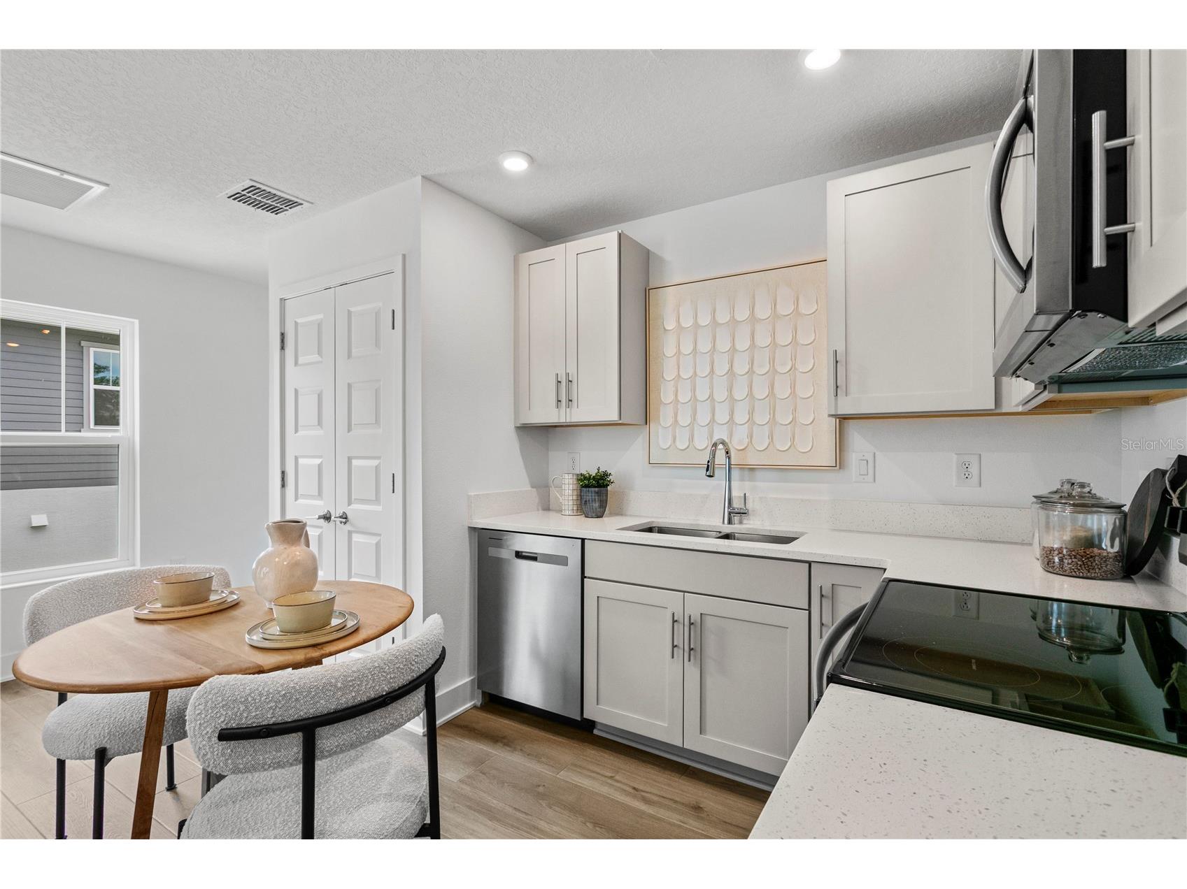 320 43rd Avenue N Saint Petersburg FL 33703 TB8464660 image22