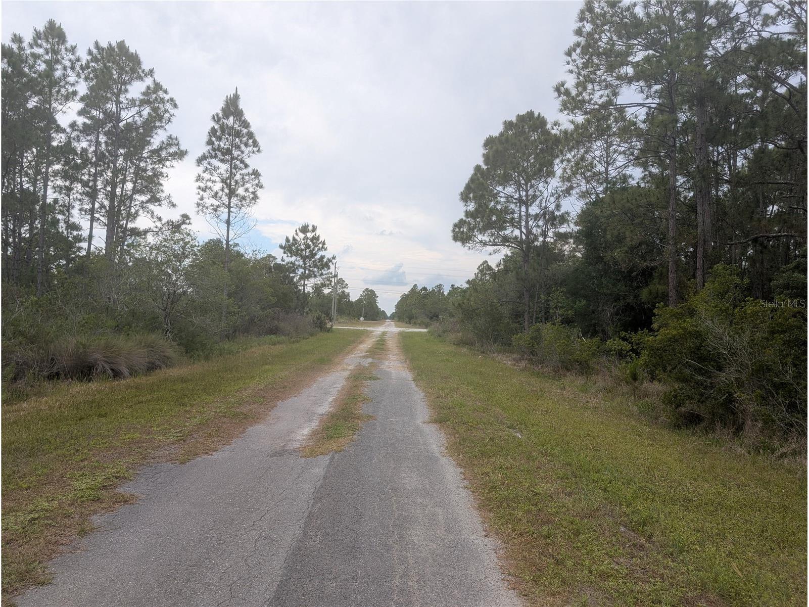 320 Alba Drive Indian Lake Estates FL 33855 - LAKE WALK-IN-WATER P4938689 image6