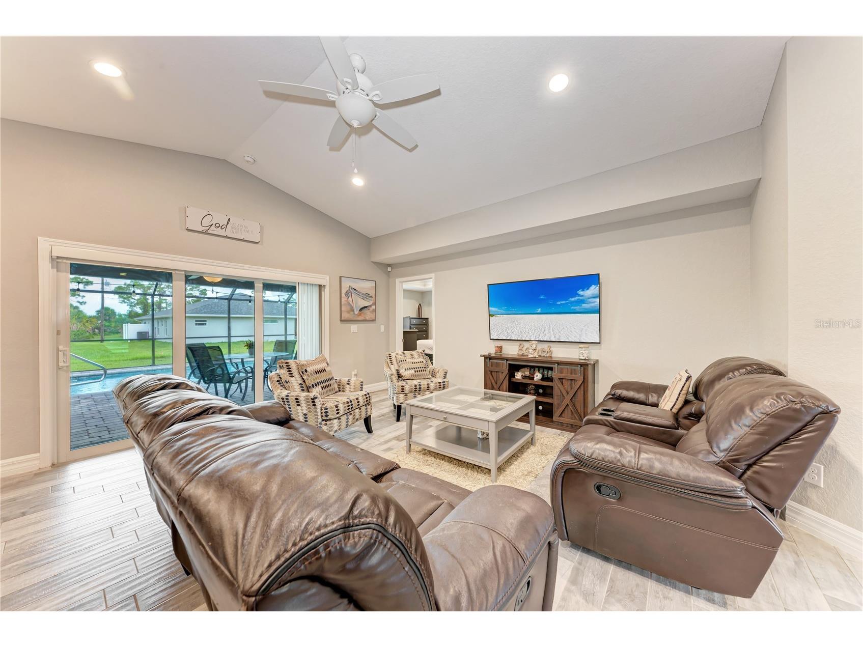 320 Albatross Road Rotonda West FL 33947 A4662783 image7
