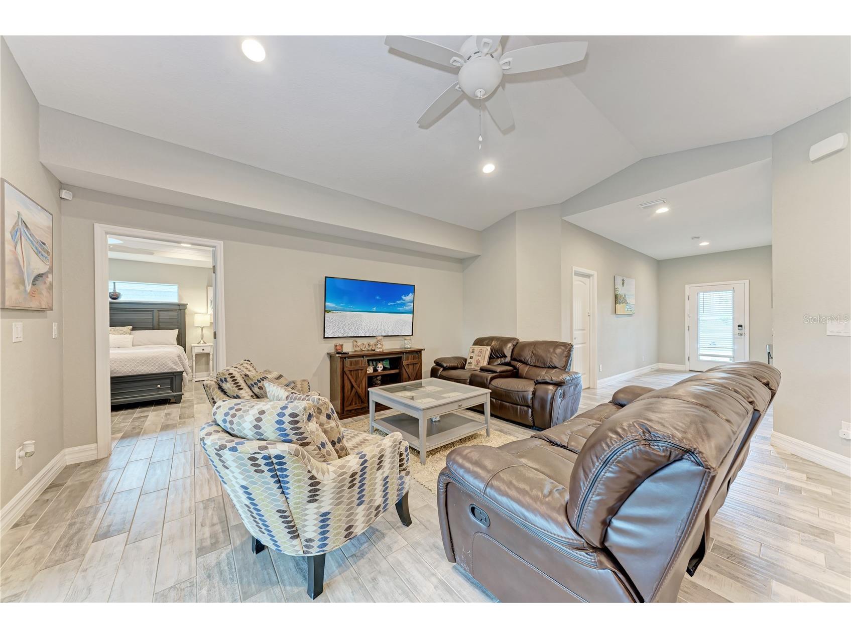320 Albatross Road Rotonda West FL 33947 A4662783 image8