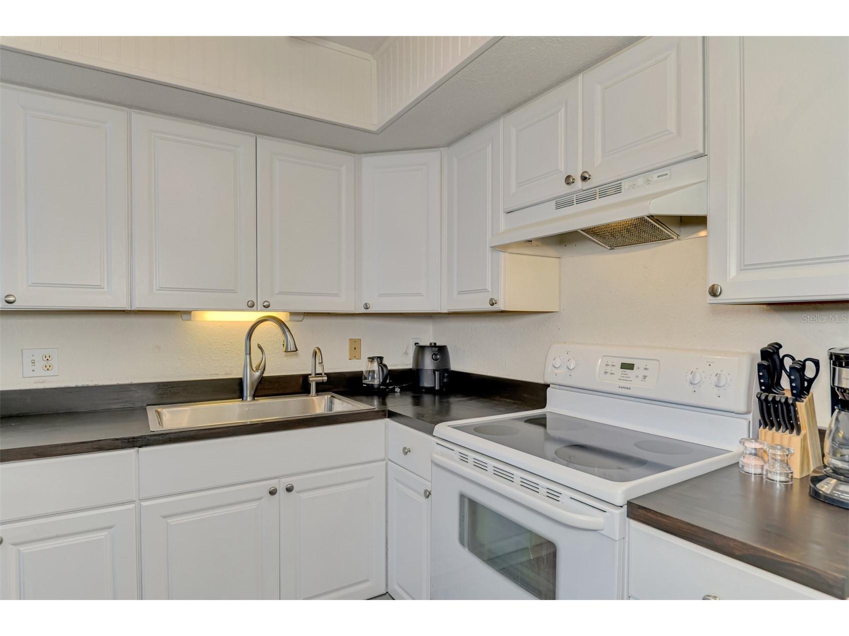 320 Base Avenue E #224 Venice FL 34285 N6143146 image20